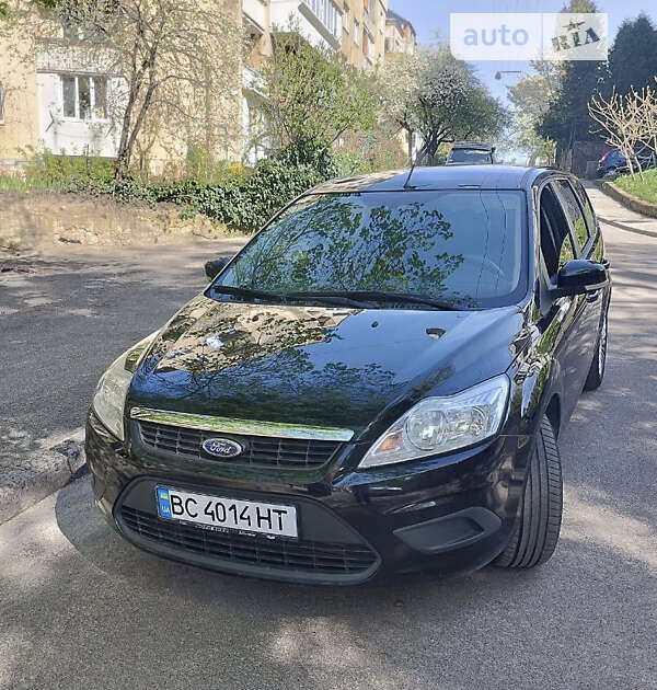 2010 ford focus