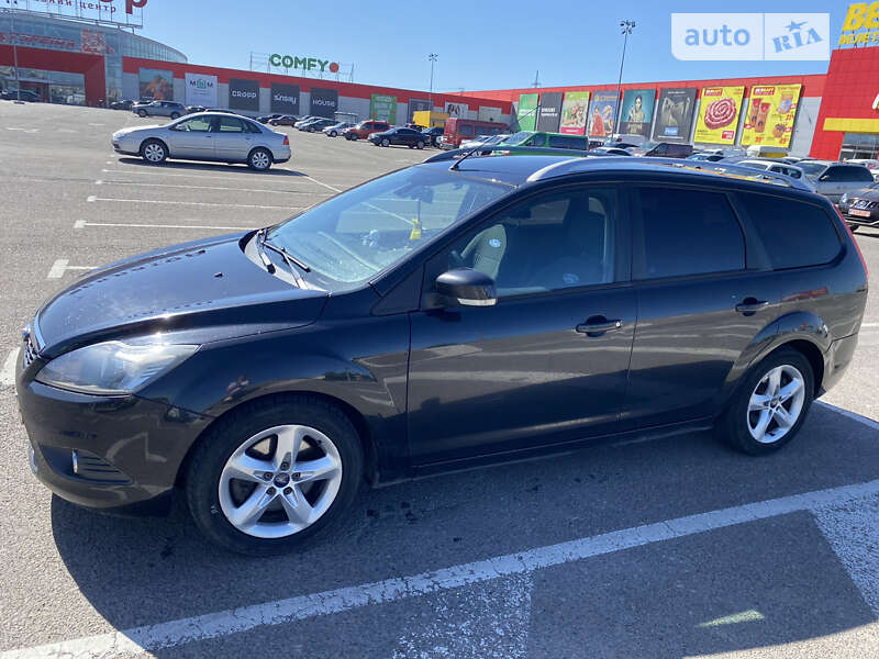 2010 ford focus