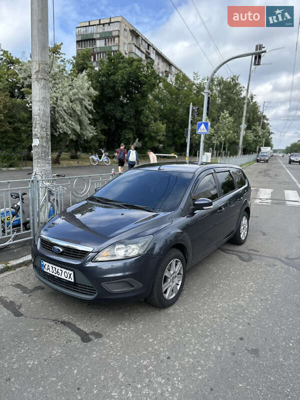 2010 ford focus