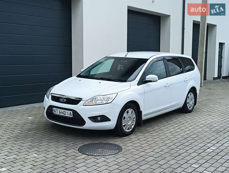 2010 ford focus