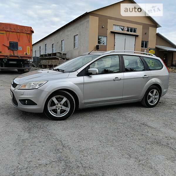 2010 ford focus