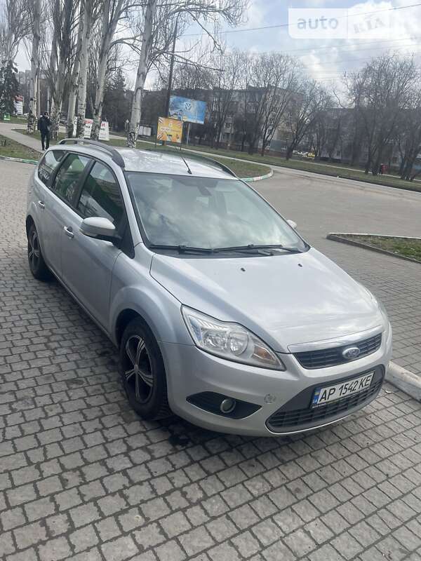 2010 ford focus
