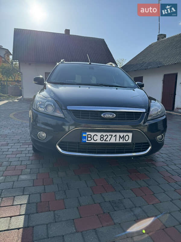 2010 ford focus