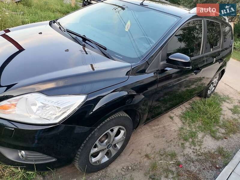 2010 ford focus