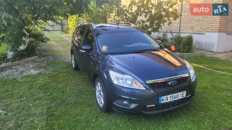 2010 ford focus