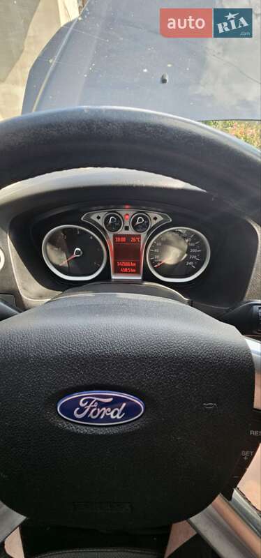 2010 ford focus