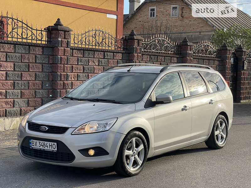 2010 ford focus