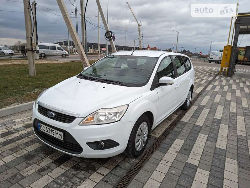 2010 ford focus
