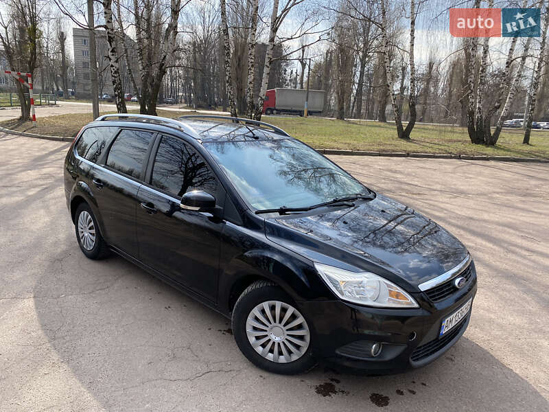 2010 ford focus