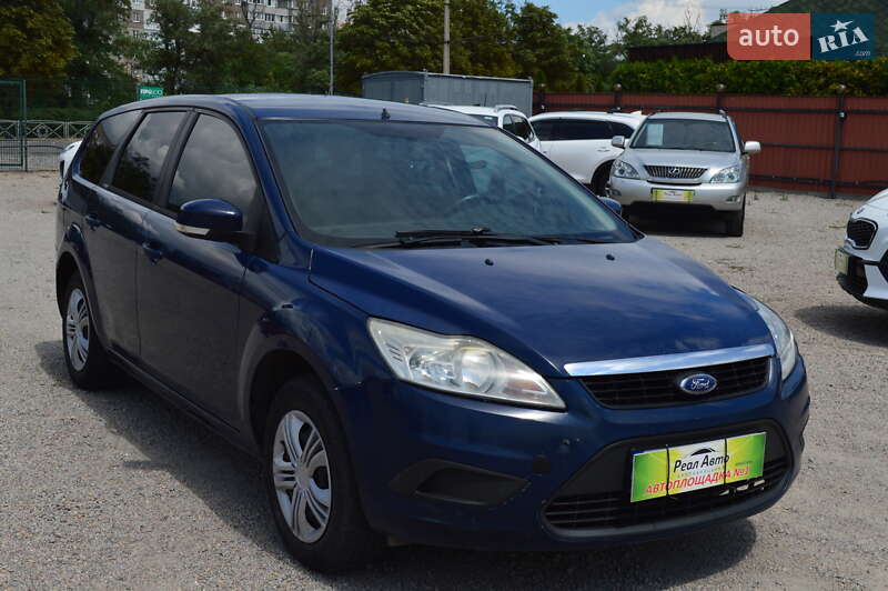 2010 ford focus