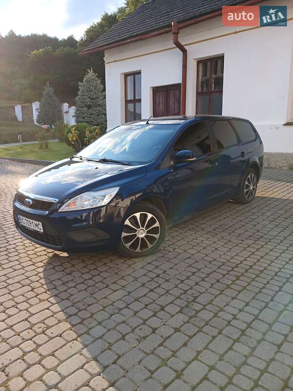 2010 ford focus