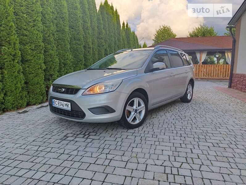 2010 ford focus