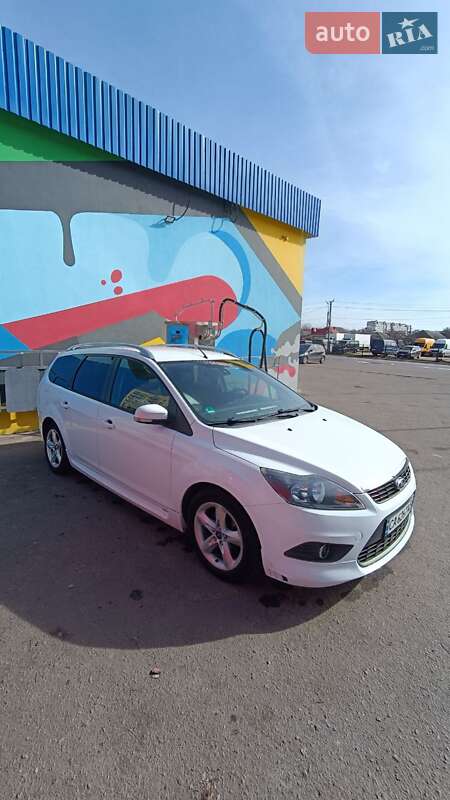 2010 ford focus