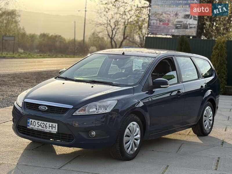 2010 ford focus