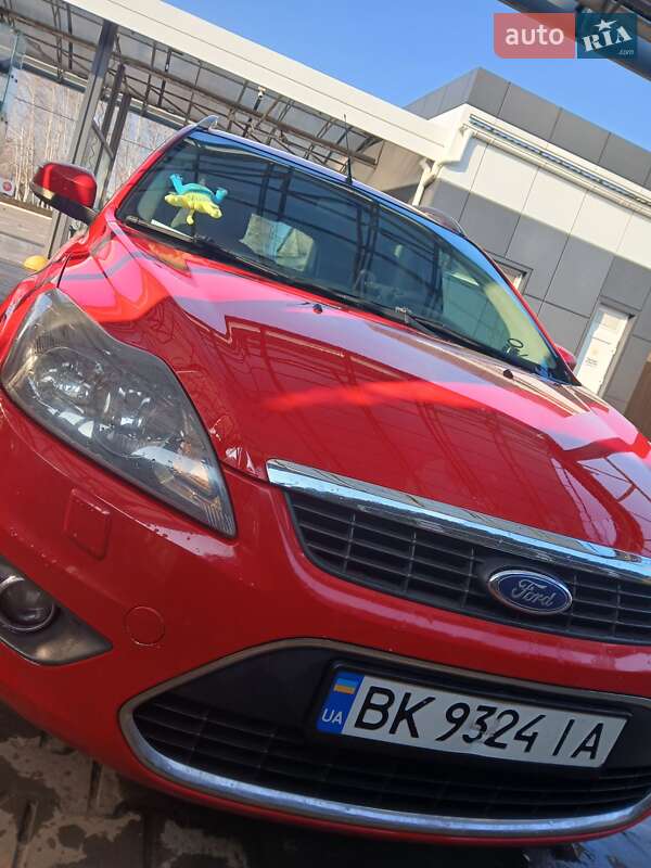 2010 ford focus