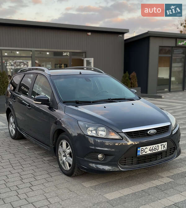 2010 ford focus