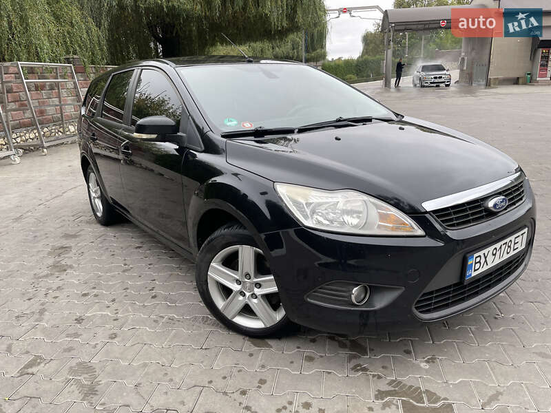 2010 ford focus