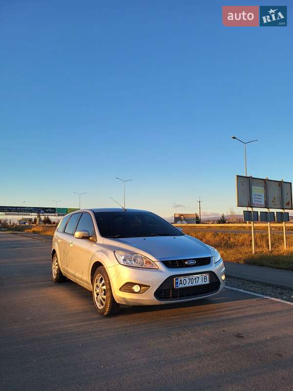 2010 ford focus