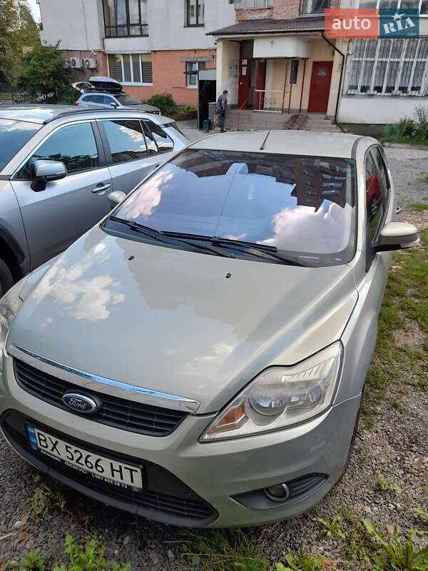 2010 ford focus