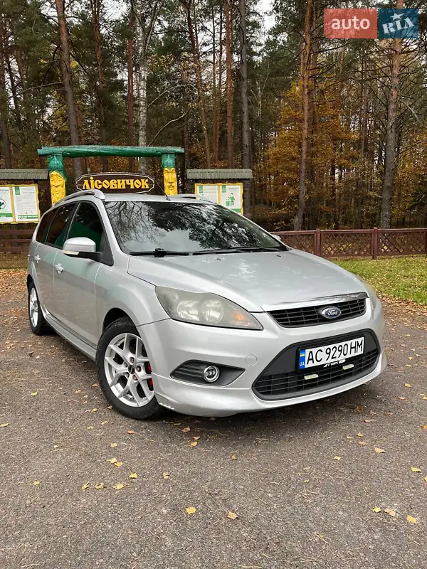 2010 ford focus