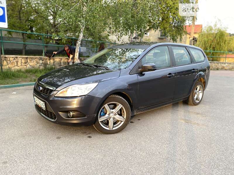 2010 ford focus