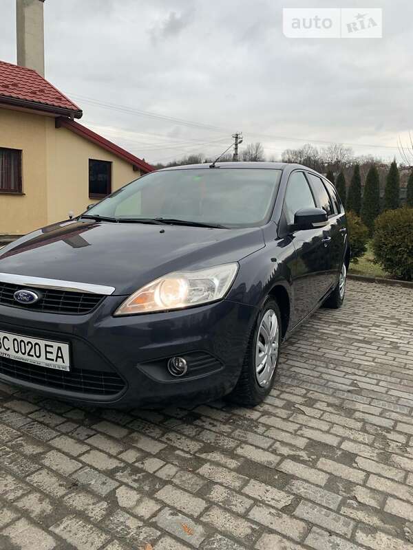 2010 ford focus