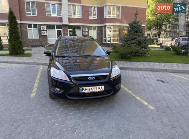 2010 ford focus