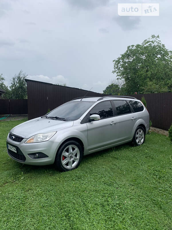 2010 ford focus