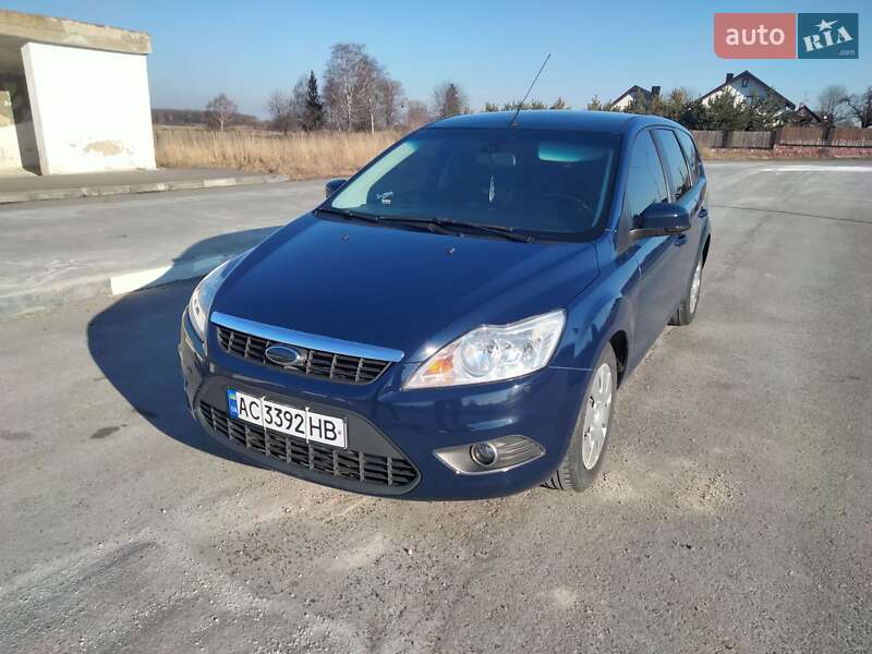 2010 ford focus