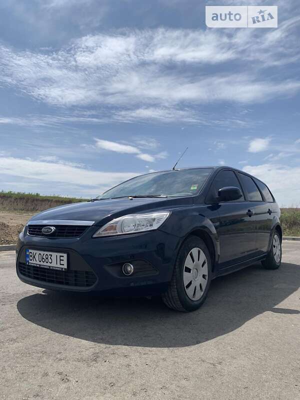 2010 ford focus