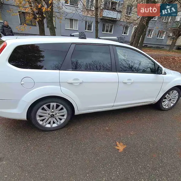 2010 ford focus