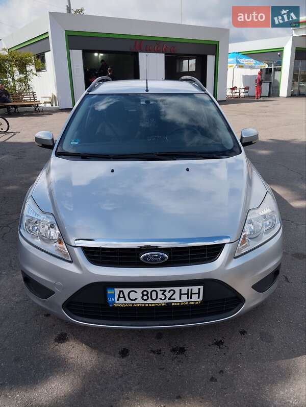 2010 ford focus
