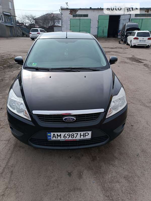 2010 ford focus