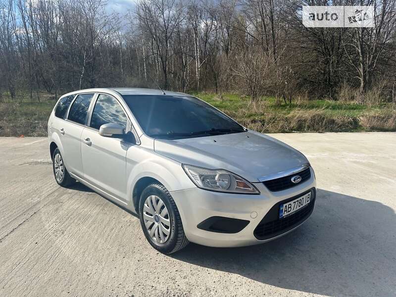 2010 ford focus