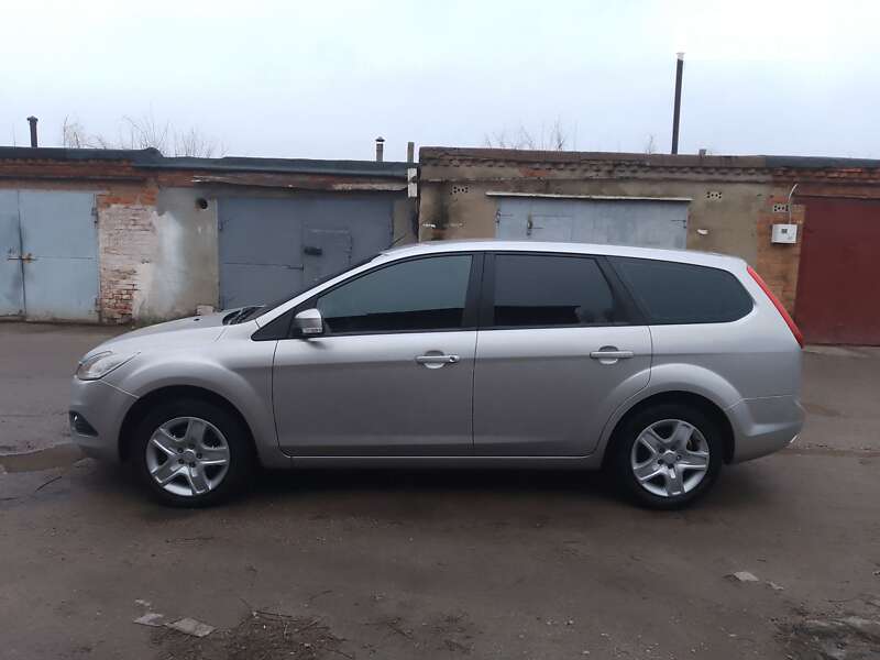 2010 ford focus