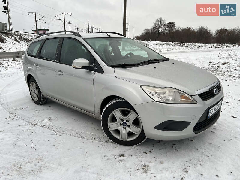 2010 ford focus