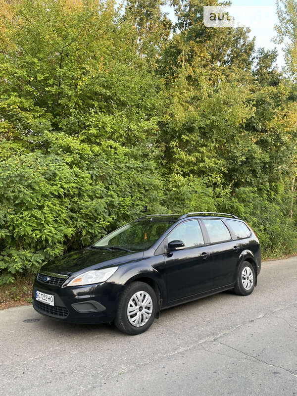 2010 ford focus