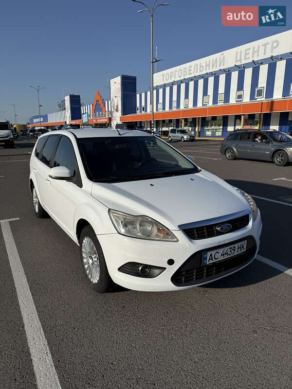 2010 ford focus