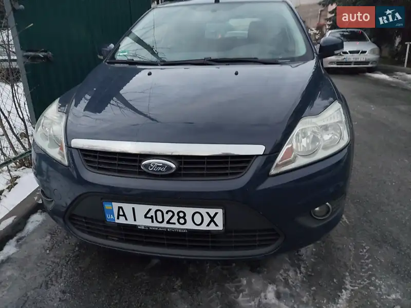 2010 ford focus