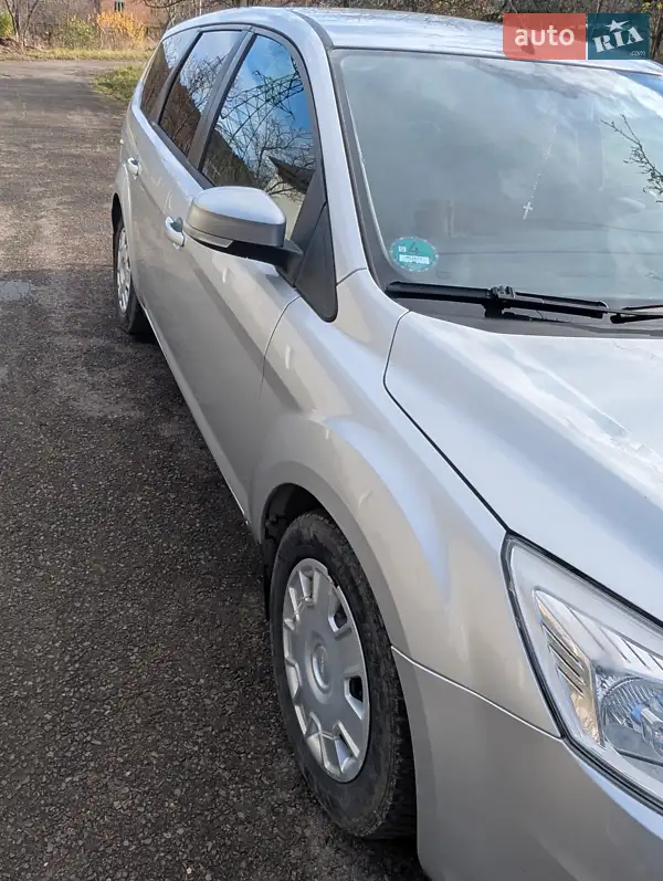 2010 ford focus