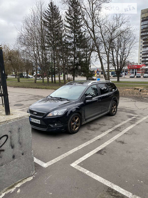 2010 ford focus