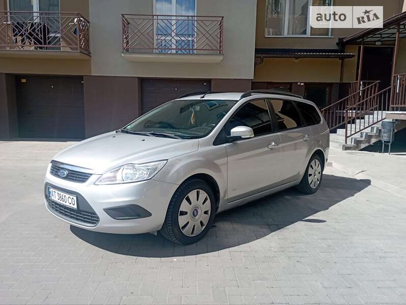2010 ford focus