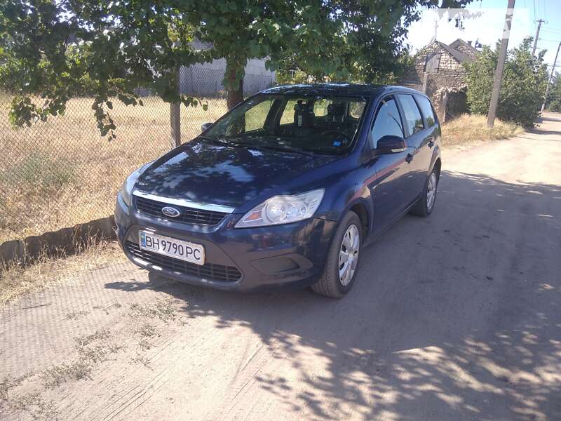 2010 ford focus