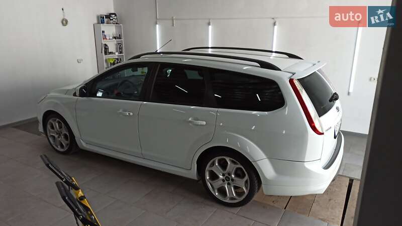 2010 ford focus