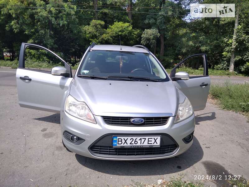 2010 ford focus
