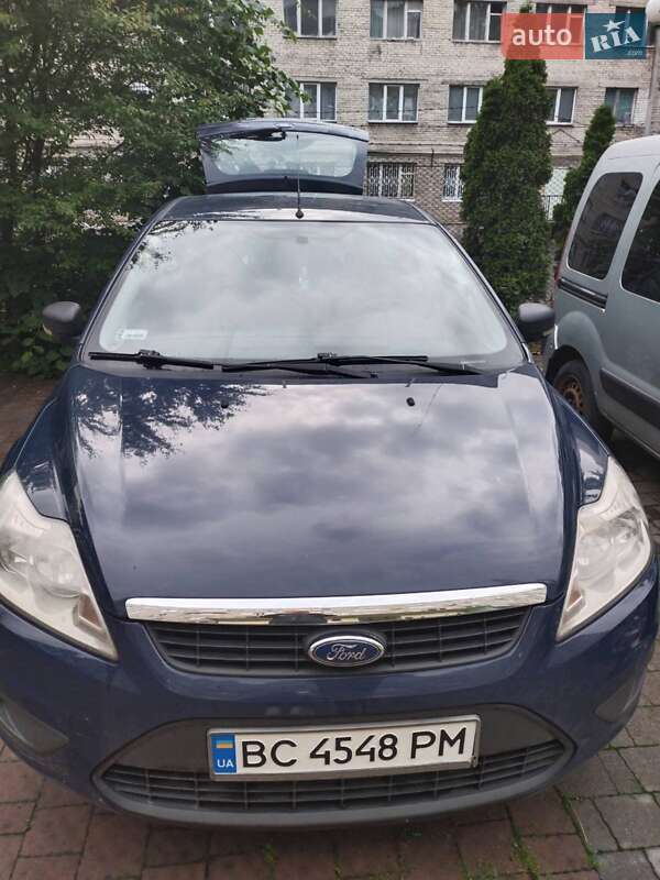 2010 ford focus