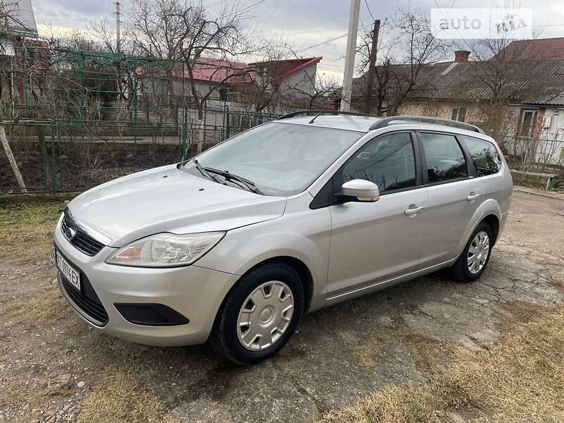 2010 ford focus
