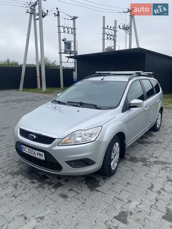 2010 ford focus