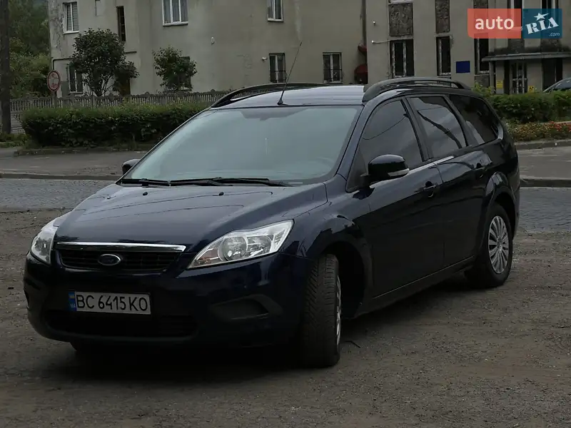 2010 ford focus