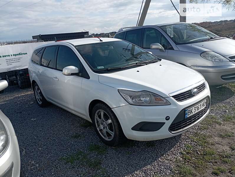 2010 ford focus